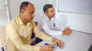 The English Language Unit holds presentations in English for students of the Faculty of Management and Economics