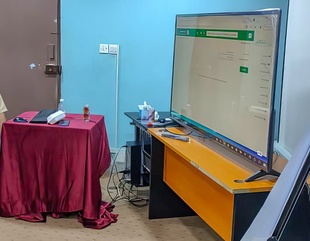 The Deanship of Quality and Academic Accreditation at Al-Ahgaff University holds the second workshop on the use of the electronic admission and registration program