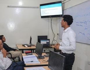 The Faculty of Computer Engineering and Science discusses graduation project proposals for fourth-level students in the Information Technology Department