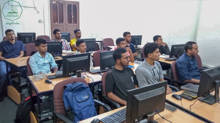 The Faculty of Engineering and Computer Science holds a lecture entitled (Data Science and its Applications in the Labor Market)