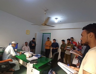 Students of the Computer Information Systems Department at Al-Ahgaff University visit the Expatriates Affairs Department