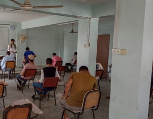 The Faculty of Administration and Economics holding the comprehensive exam for accounting basics applications