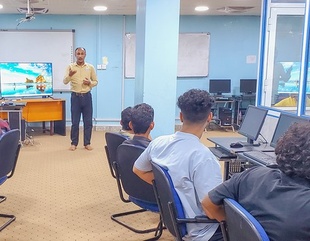 Hadhramaut Research Center for Studies, Training and Community Development at Al-Ahgaff University launches a computer diploma (automated secretariat) for the 87th batch