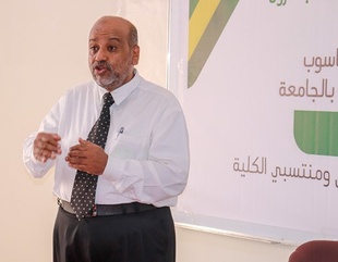 The Faculty of Computer Engineering and Science at Al-Ahgaff University holds an open day for its students