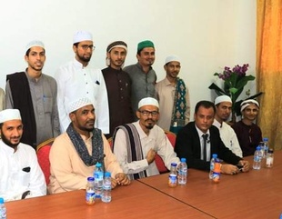 A field visit for the students of the fourth level, the Department of Sharia and Law, at Al-Ahgaff University, to the Saba Islamic Bank and some administrative institutions in the Valley and the Sahara