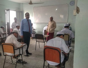 Al-Ahgaff University launches the exams for the first semester in the Faculties of Engineering and Computer Science and Islamic Sciences for the academic year 2022-2023