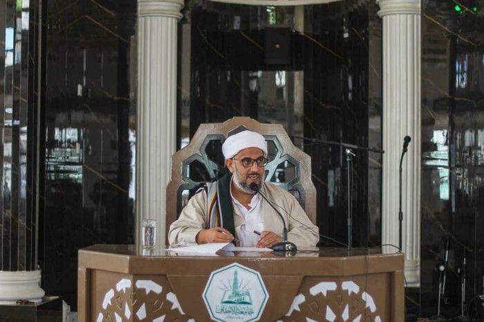 Faculty of Sharia and Law at Al-Ahgaff University in Tarim Concludes Oratory and Da‘wah Outreach Course