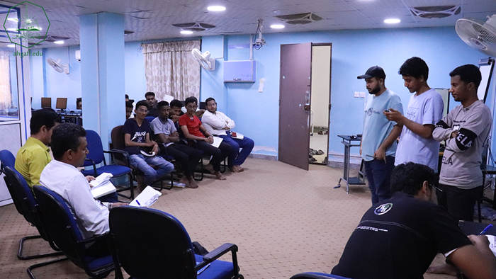 Discussion of graduation project research plans for the academic year 2024-2025 at the Faculty of Administration and Economics at Al-Ahgaff University