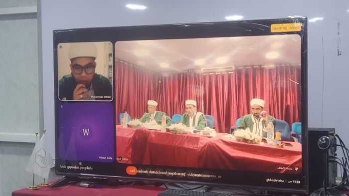 Researcher Muhammad Woldan bin Abdulhakim Earns Master’s Degree from Al-Ahgaff University