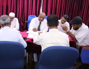 Al-Ahgaff University lays the final bricks to complete the university’s strategic plan