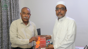 Director of the Center for Renewable Energy Studies and Research at Hadhramaut University Visits Hadhramaut Research Center at Al-Ahgaff University