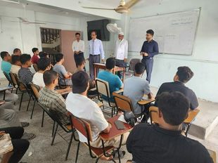 Professor Maknoon Launches the 2026–2027 Academic Year at Al-Ahgaff University Faculties in Mukalla